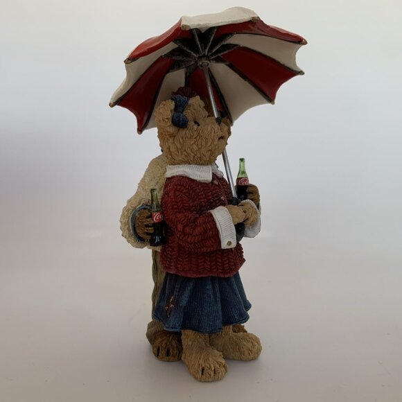 Coca Cola Boyds Bears Figurine Rainy Days Sunny Hearts Patricia Kenneth 2006 Vtg - Picture 8 of 16